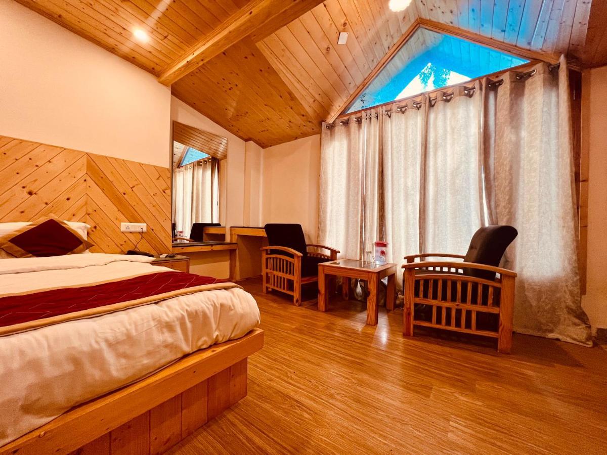 The Radhika - A Luxury Resort In Mountains Manāli Esterno foto