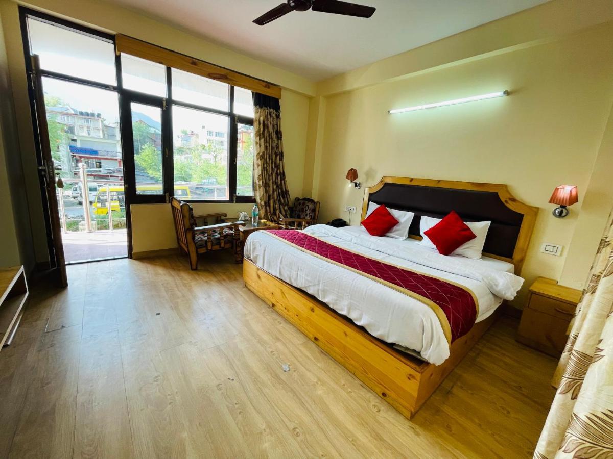The Radhika - A Luxury Resort In Mountains Manāli Esterno foto