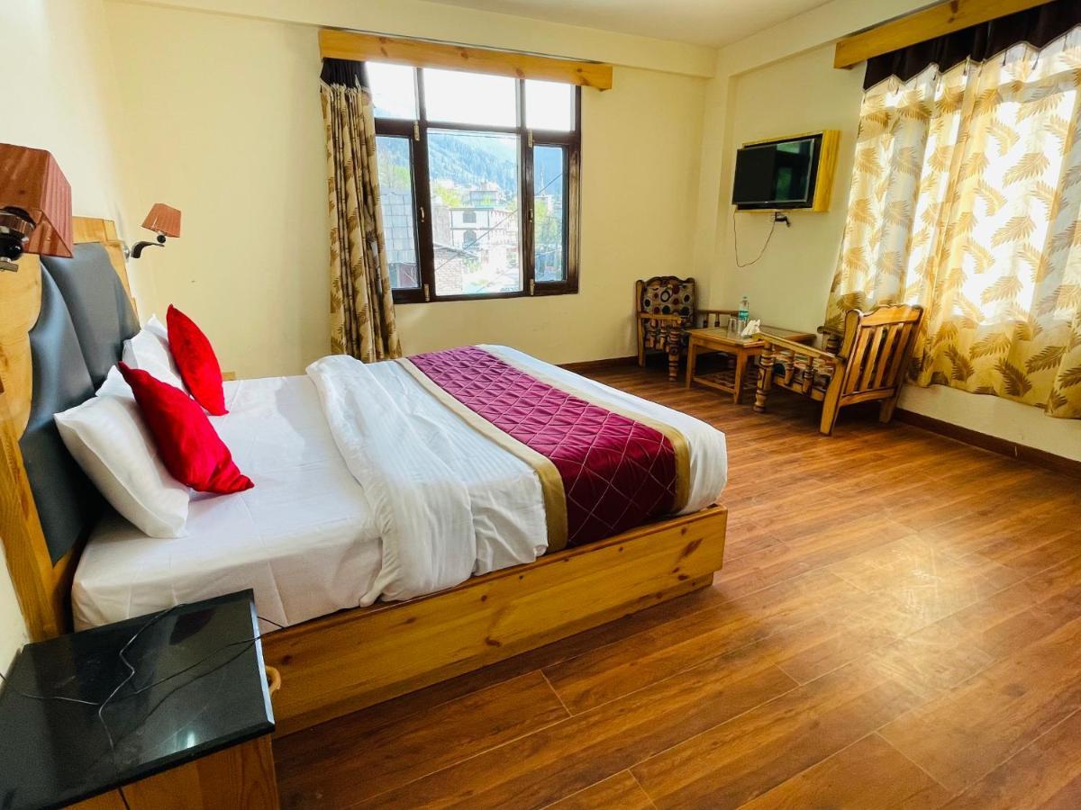 The Radhika - A Luxury Resort In Mountains Manāli Esterno foto