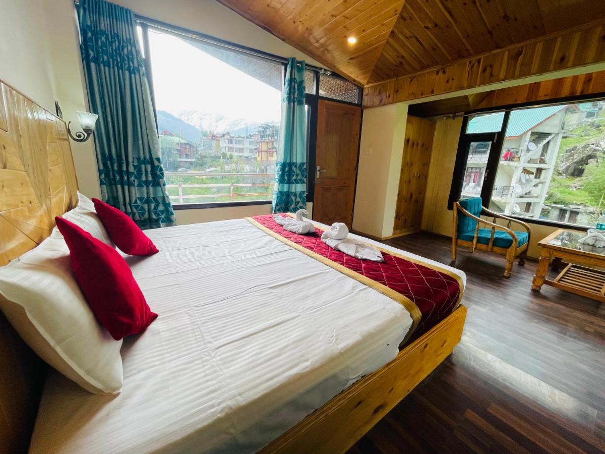 The Radhika - A Luxury Resort In Mountains Manāli Esterno foto